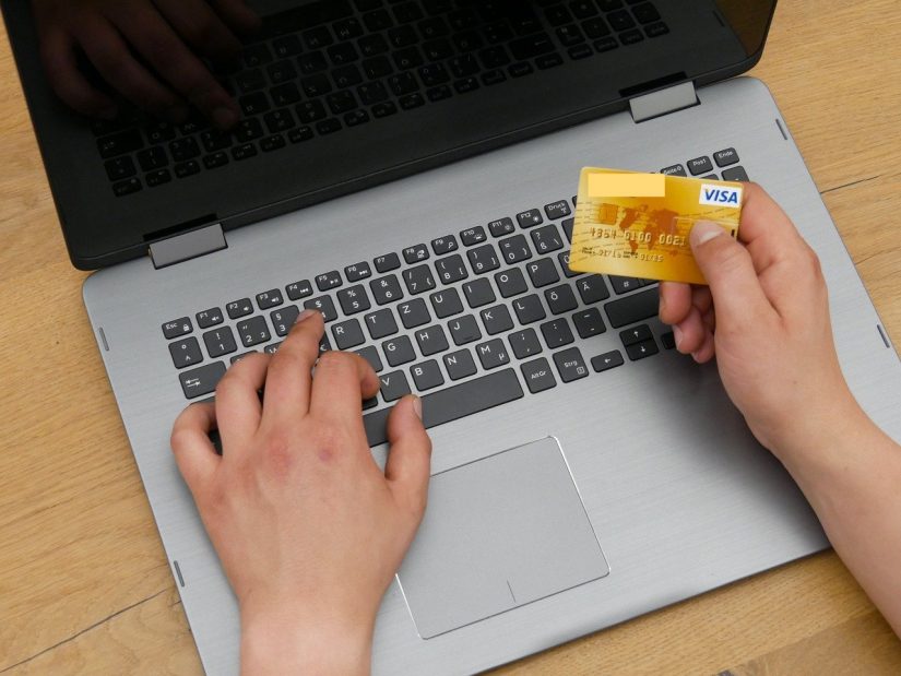 online-banking-4516007_1280-min перевод денег с карты на карты