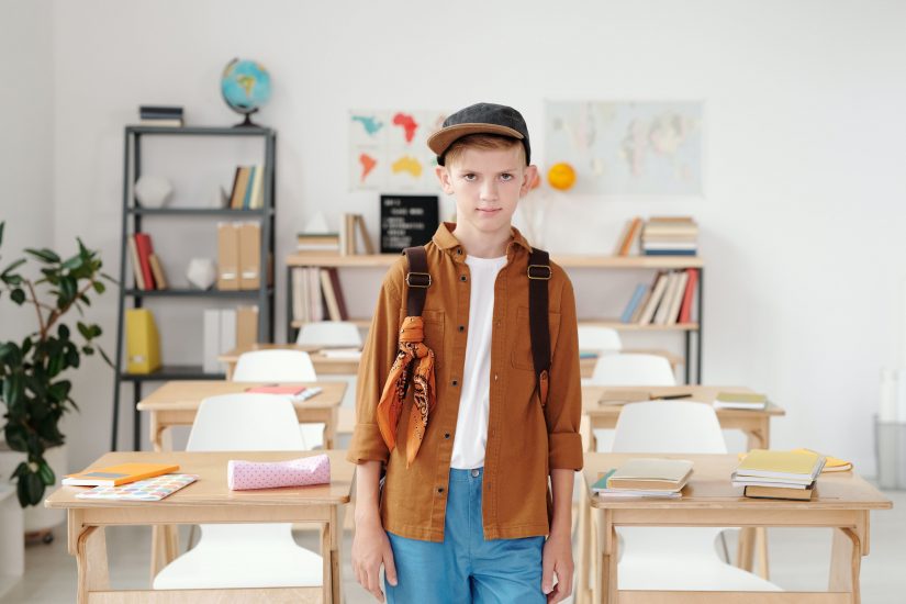 pexels-max-fischer-5211455-min 10000 рублей на ребенка