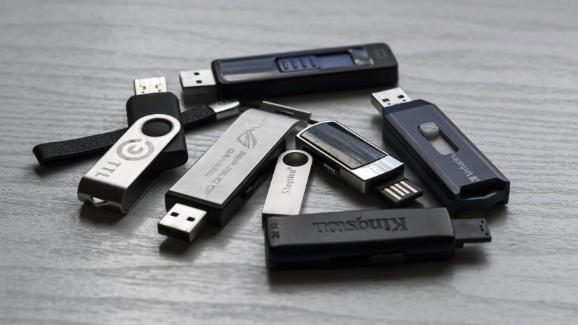 memory-stick-1267620_1280-min эцп от сбербанка
